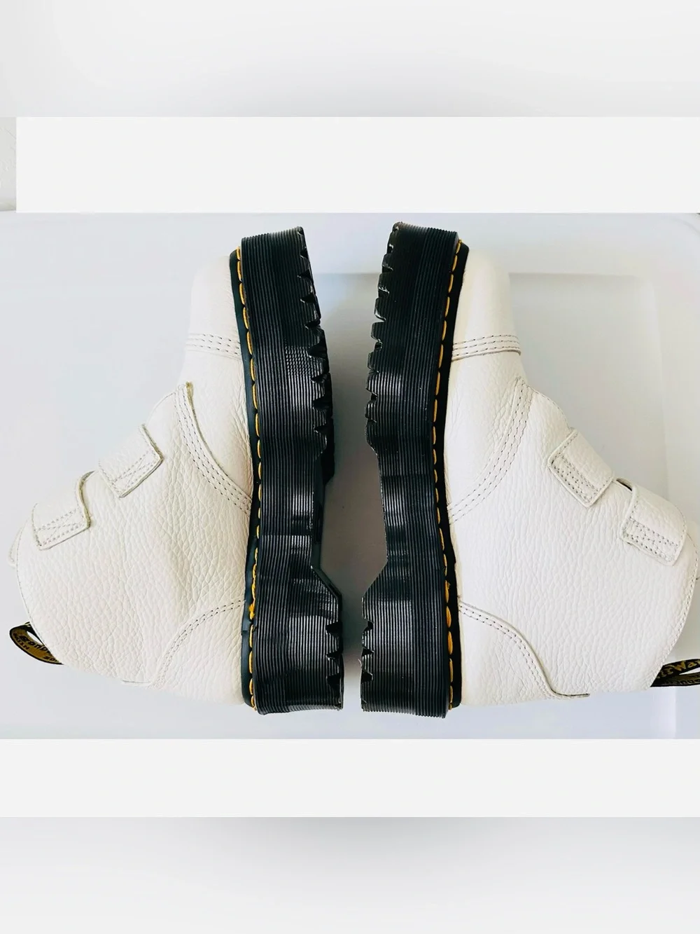 Dr. Martens Devon Flower White Leather Platform Boots Women’s US 8 NEW